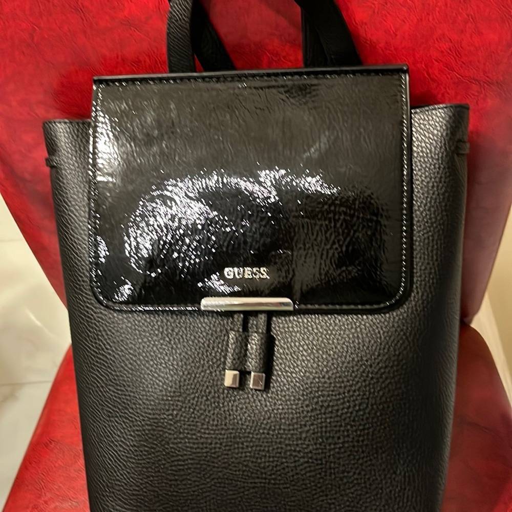 Guess shoulder purse color black